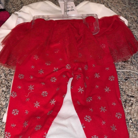 Christmas outfit - Picture 2 of 2